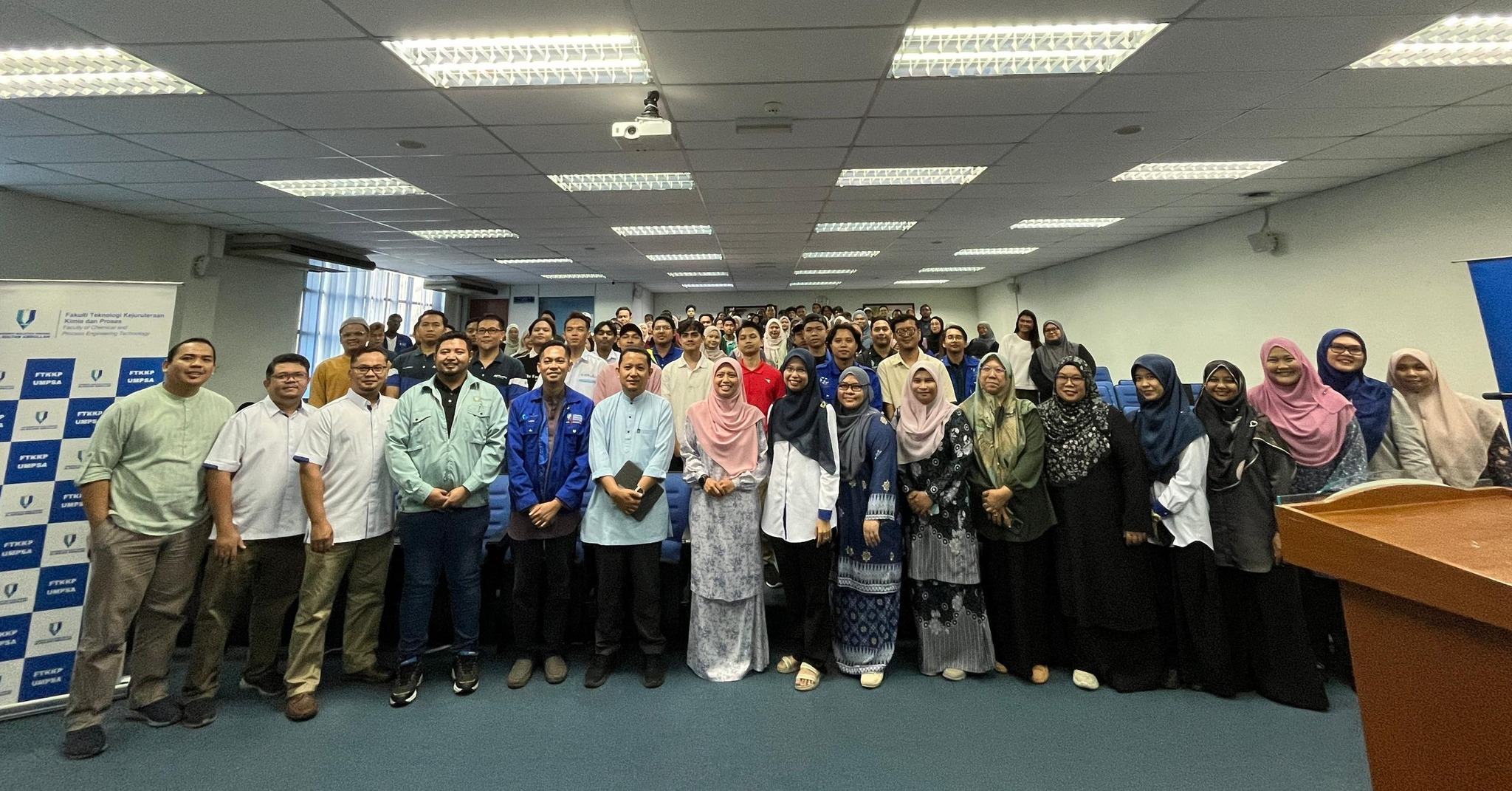 MAJLIS PERASMIAN CAREER BOOTCAMP AND ALUMNI HOMECOMING
