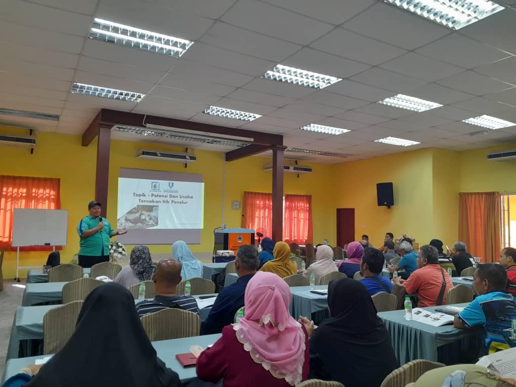 BENGKEL LATIHAN & PEMINDAHAN TEKNOLOGI TERNAKAN ITIK PENELUR