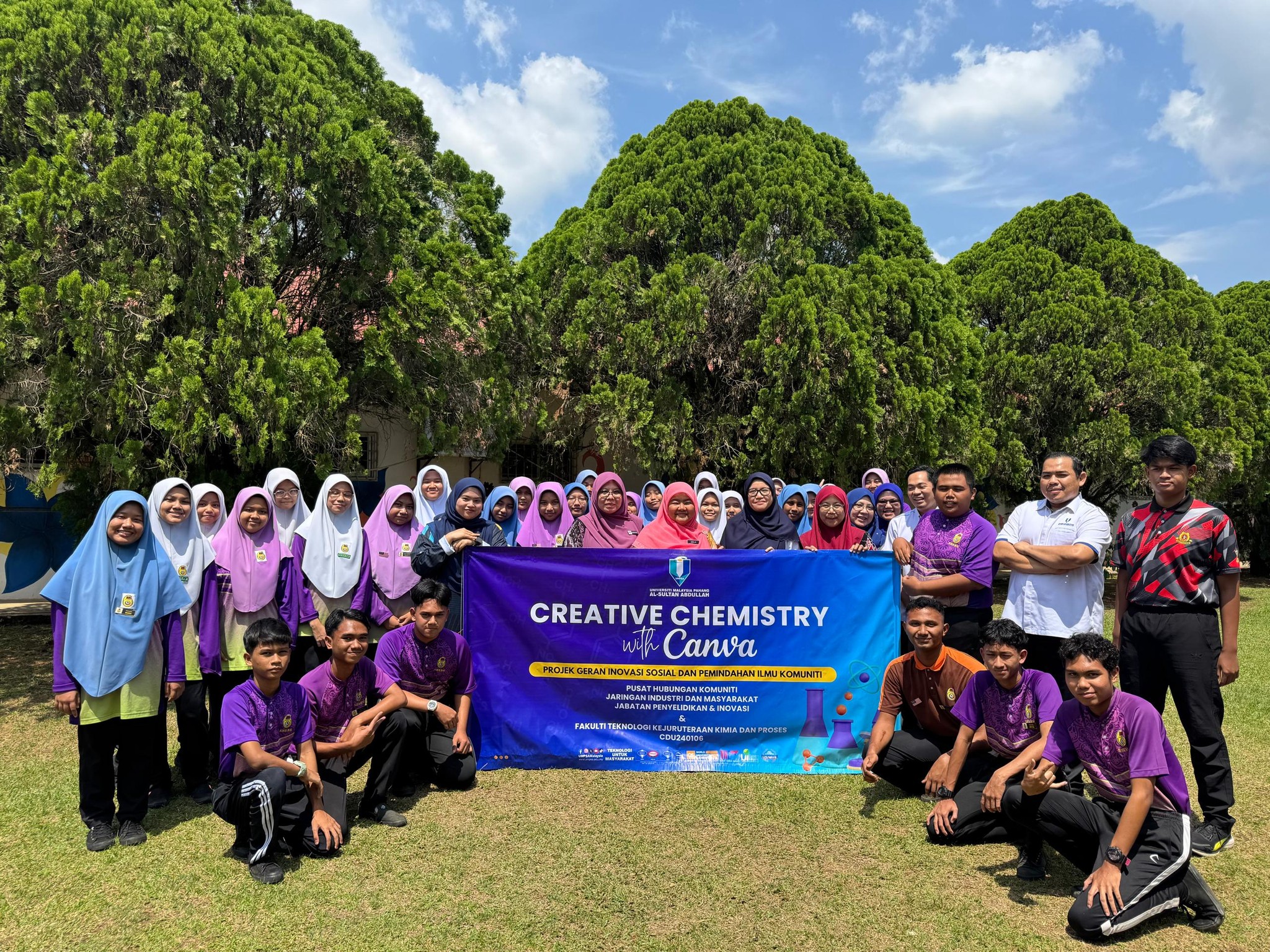 FTKKP PERKENAL PENGGUNAAN REKA BENTUK DIGITAL UNTUK PEMBELAJARAN SUBJEK KIMIA KEPADA PELAJAR SMK BUKIT GOH
